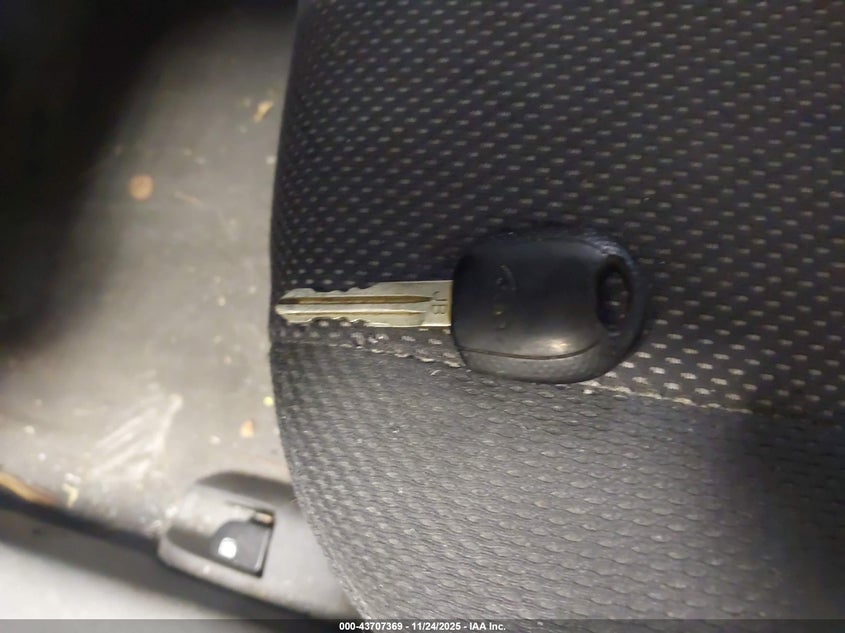 2007 Kia Rio Lx VIN: KNADE123376237408 Lot: 43707369