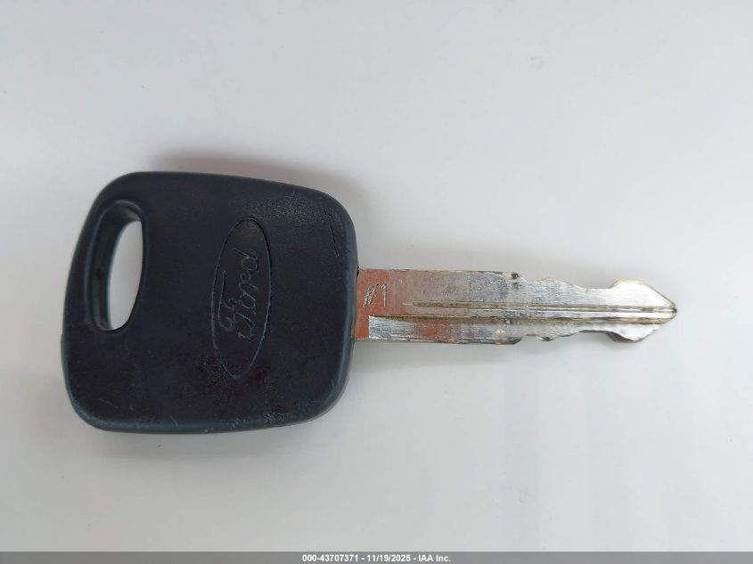 2003 Ford Escape Xlt VIN: 1FMCU03163KA70676 Lot: 43707371