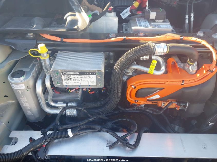 2025 Tesla Model Y Long Range Dual Motor Rear-Wheel Drive VIN: 7SAYGDED4SA357882 Lot: 43707378