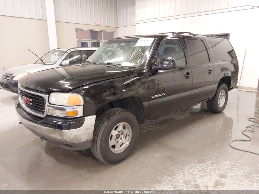 3GKFK16Z03G311156 2003 GMC YUKON photo no. 2
