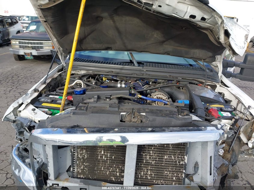 2002 Ford F-250 Lariat/Xl/Xlt VIN: 1FTNW21F02EB18980 Lot: 43707441