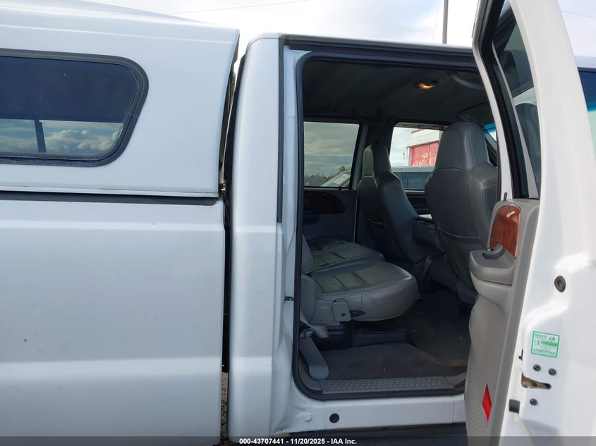 2002 Ford F-250 Lariat/Xl/Xlt VIN: 1FTNW21F02EB18980 Lot: 43707441