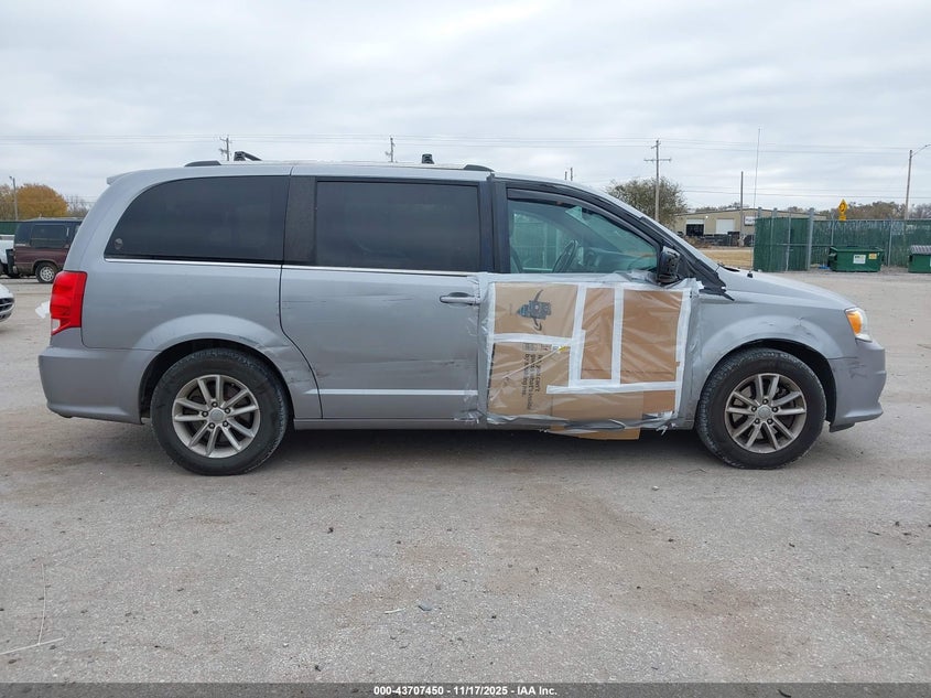 2019 Dodge Grand Caravan Sxt VIN: 2C4RDGCG9KR757999 Lot: 43707450