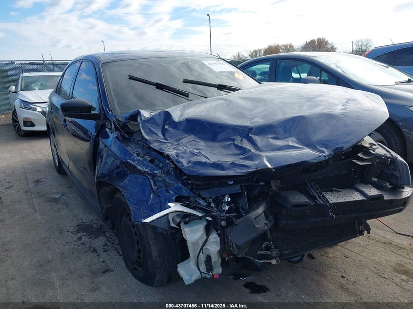 VOLKSWAGEN JETTA 2.0L S