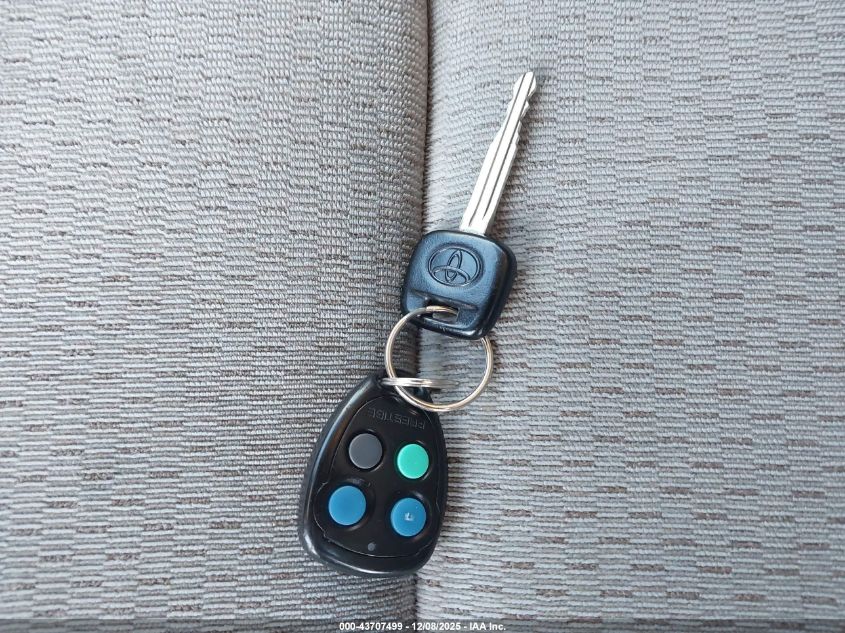 2002 Toyota Camry Le VIN: 4T1BE32K32U519836 Lot: 43707499