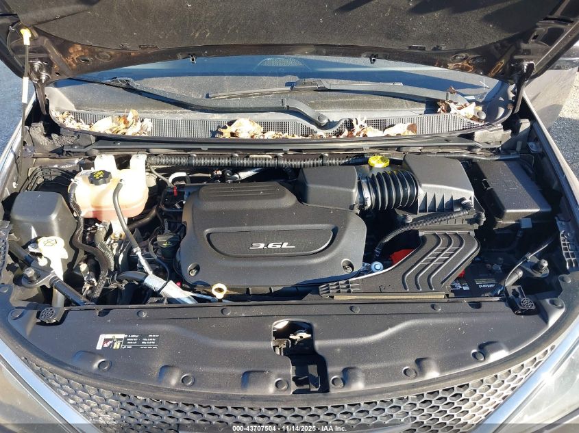 2017 Chrysler Pacifica Touring VIN: 2C4RC1DG1HR579223 Lot: 43707504