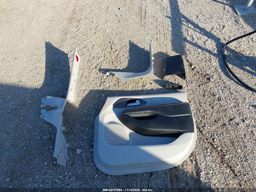 2017 Chrysler Pacifica Touring VIN: 2C4RC1DG1HR579223 Lot: 43707504