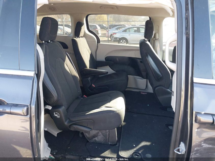 2017 Chrysler Pacifica Touring VIN: 2C4RC1DG1HR579223 Lot: 43707504