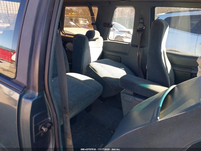 1997 Ford Explorer Sport/Xl VIN: 1FMCU24X4VUA36869 Lot: 43707516