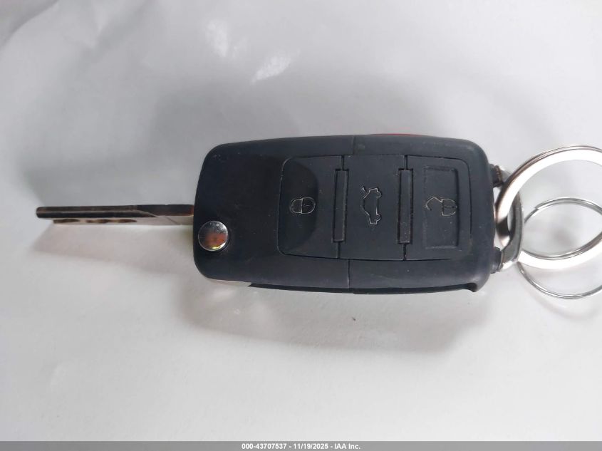 2008 Volkswagen New Beetle Se VIN: 3VWRF31YX8M420091 Lot: 43707537