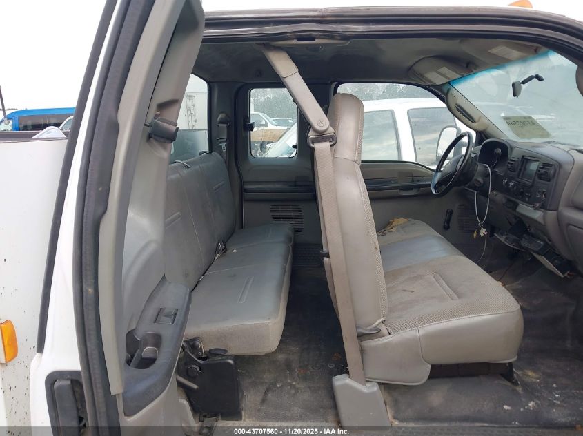 2006 Ford F-350 Chassis Lariat/Xl/Xlt VIN: 1FDWX36P46ED70712 Lot: 43707560