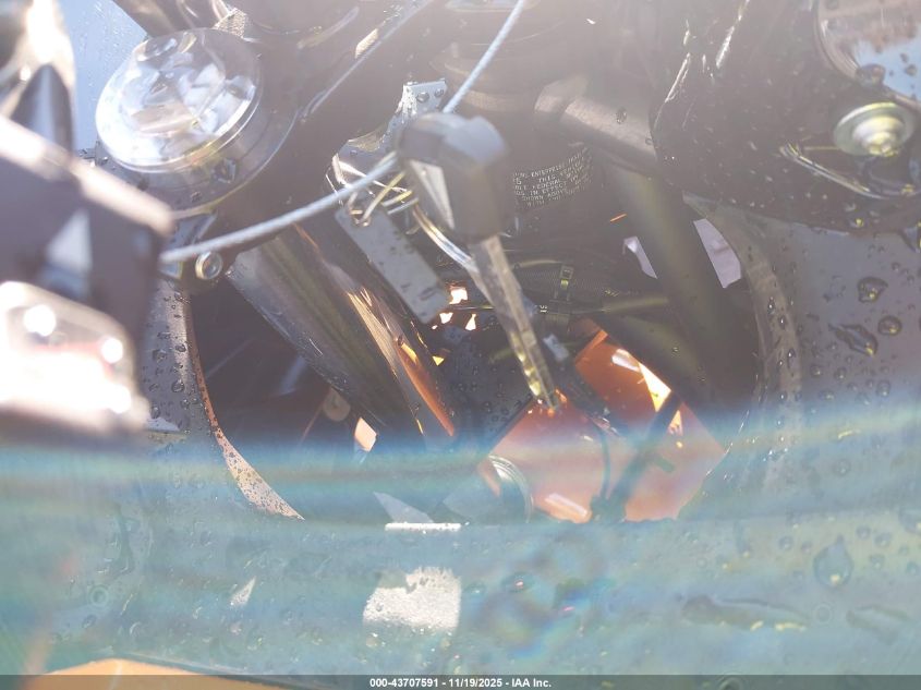 2025 Kawasaki Ex650 P VIN: ML5EXEP15SDAF7540 Lot: 43707591