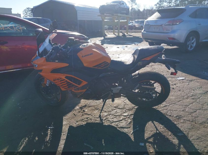 2025 Kawasaki Ex650 P VIN: ML5EXEP15SDAF7540 Lot: 43707591