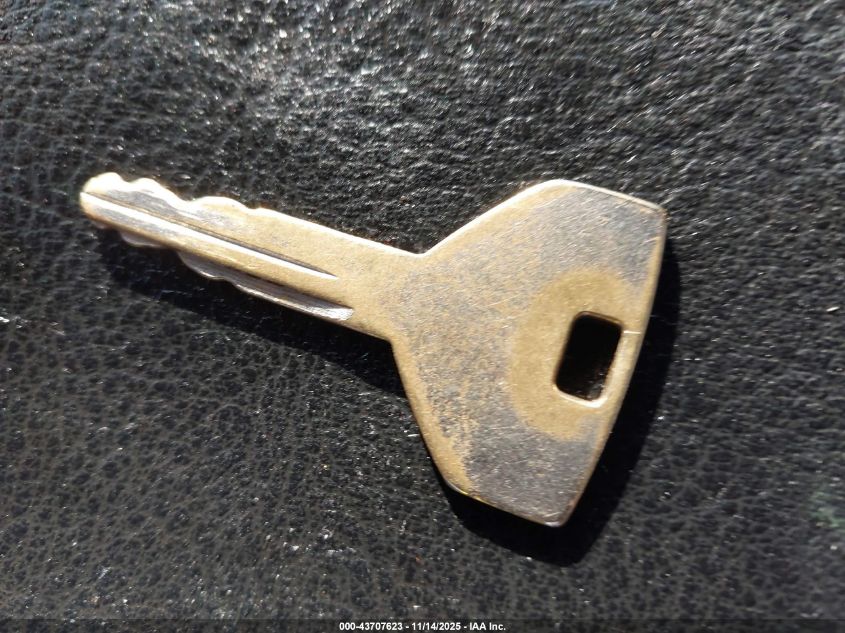 1990 Dodge Daytona Es VIN: 1B3XG4432LG407918 Lot: 43707623