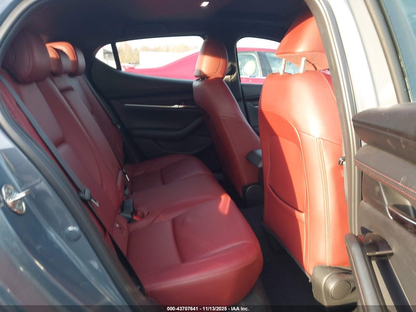 2022 Mazda Mazda3 Carbon Edition VIN: JM1BPALL8N1519377 Lot: 43707641