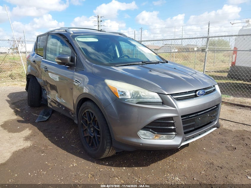 FORD ESCAPE TITANIUM