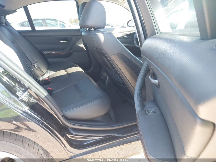 WBAVC93548K037980 2008 BMW 3ER photo no. 8