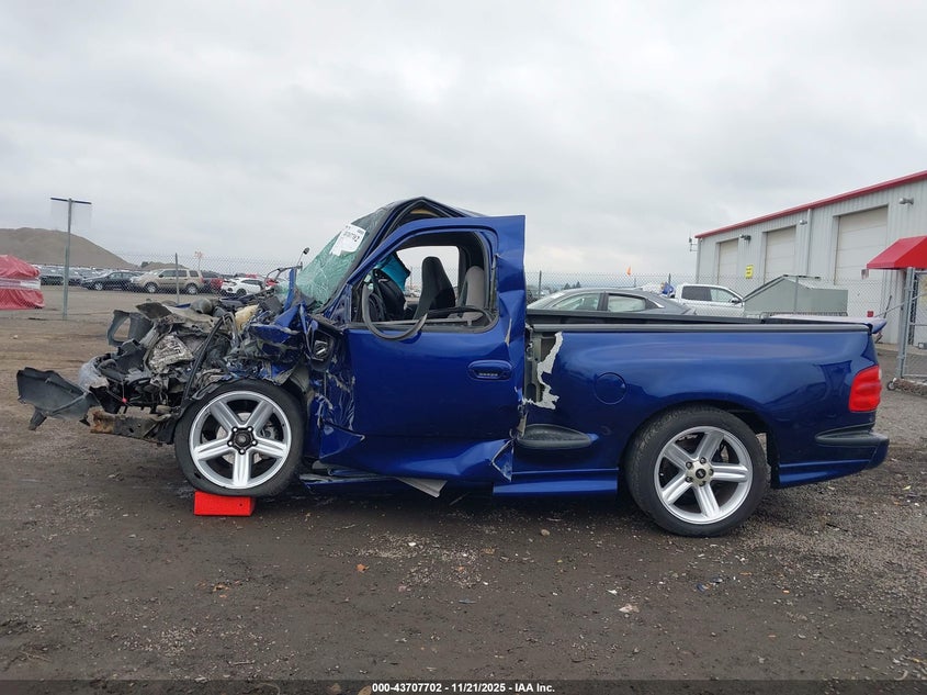 2002 Ford F-150 Lightning VIN: 2FTZF07382CA66779 Lot: 43707702