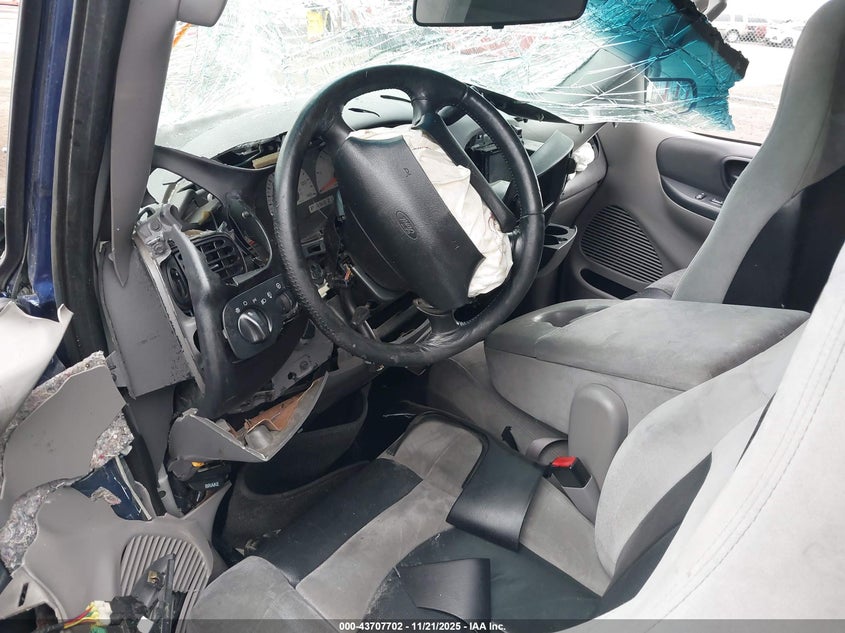 2002 Ford F-150 Lightning VIN: 2FTZF07382CA66779 Lot: 43707702