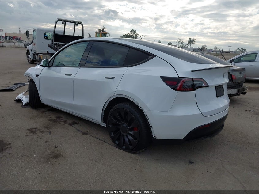 7SAYGDEF5NF390415 2022 TESLA MODEL Y photo no. 3