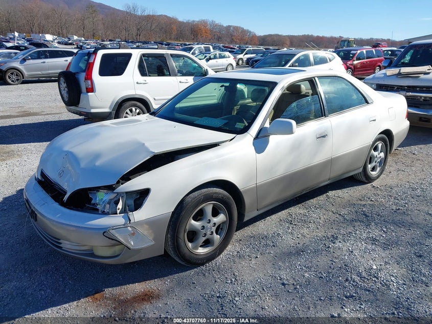 JT8BF28G6W0085700 1998 LEXUS ES photo no. 2
