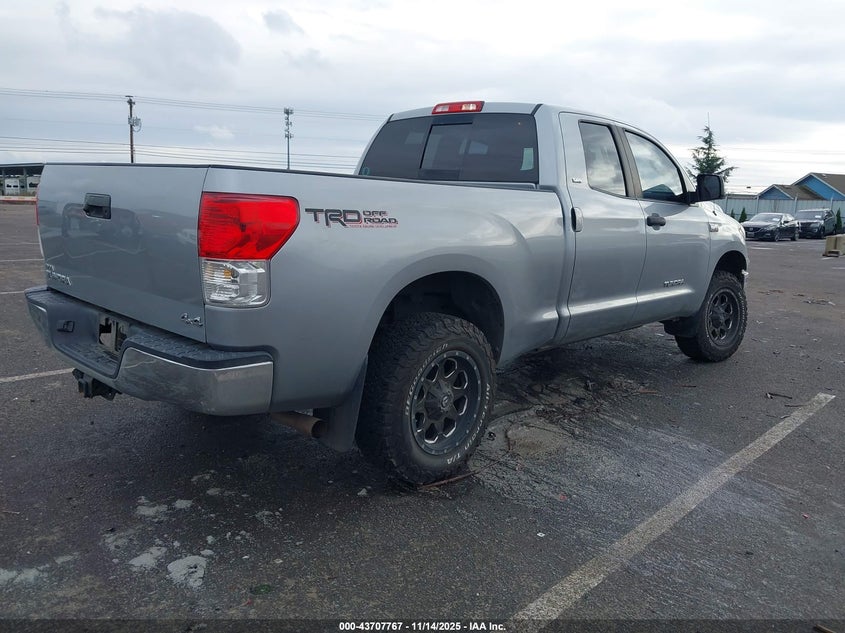 5TFUY5F1XAX157325 2010 TOYOTA TUNDRA photo no. 4