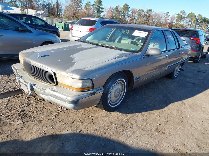 1G4BN52P2TR402728 1996 BUICK ROADMASTER photo no. 2