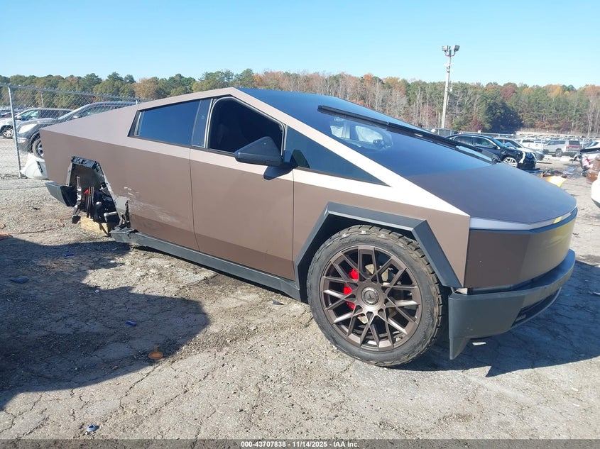 TESLA CYBERTRUCK ALL-WHEEL DRIVE