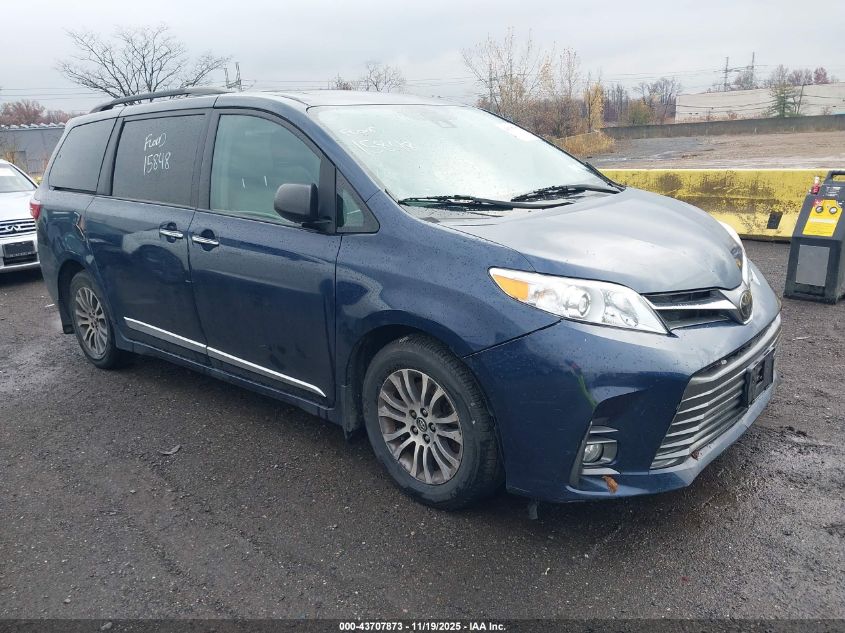 TOYOTA SIENNA XLE 8 PASSENGER