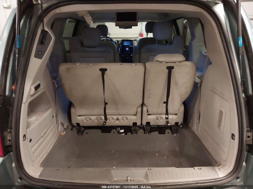 2008 Chrysler Town & Country Touring VIN: 2A8HR54P58R650692 Lot: 43707881