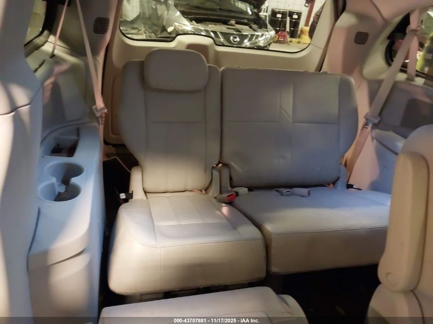 2008 Chrysler Town & Country Touring VIN: 2A8HR54P58R650692 Lot: 43707881