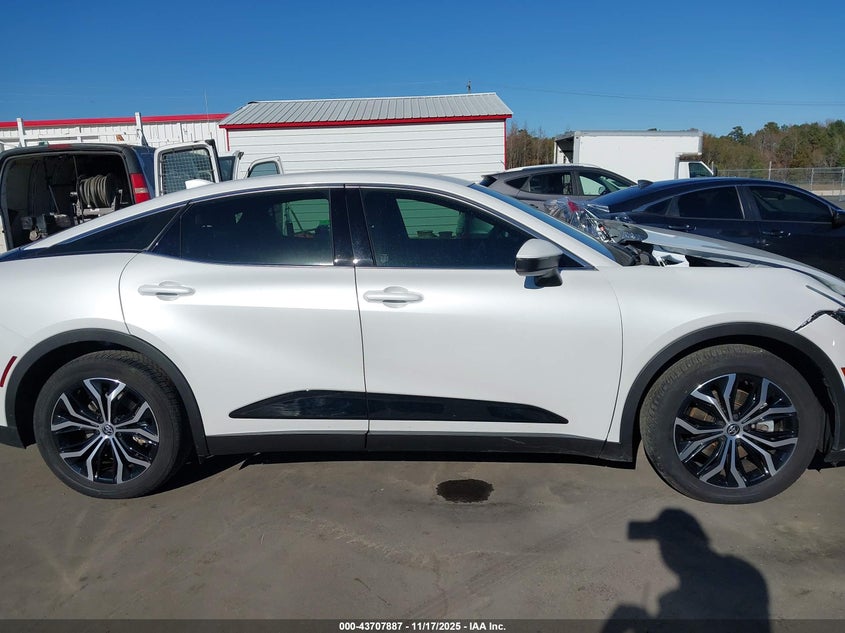 2025 Toyota Crown Xle VIN: JTDAAAAF9S3031968 Lot: 43707887