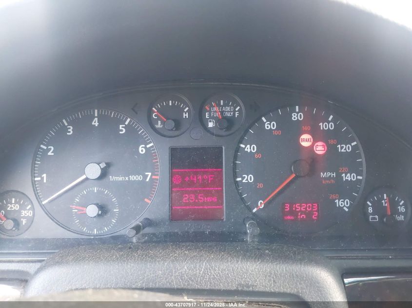 1998 Audi A4 2.8 VIN: WAUED68D0WA000228 Lot: 43707917