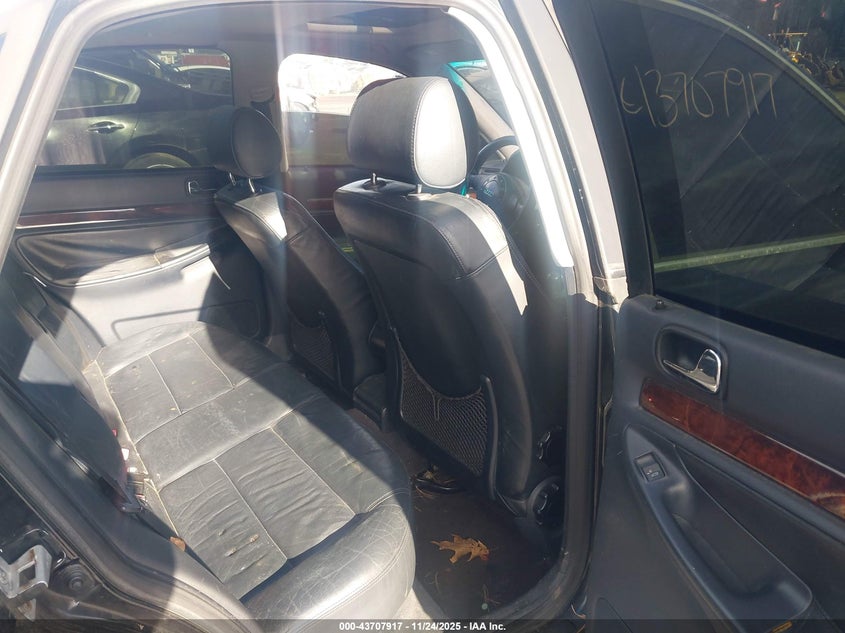 1998 Audi A4 2.8 VIN: WAUED68D0WA000228 Lot: 43707917