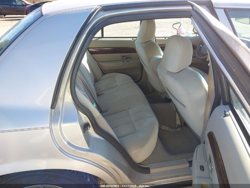 2008 Mercury Grand Marquis Gs VIN: 2MEFM74V38X630376 Lot: 43707923