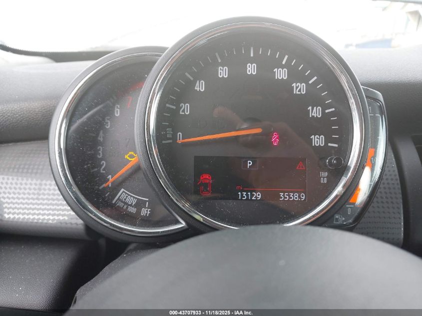 2019 Mini Hardtop Cooper VIN: WMWXU1C56K2J01256 Lot: 43707933