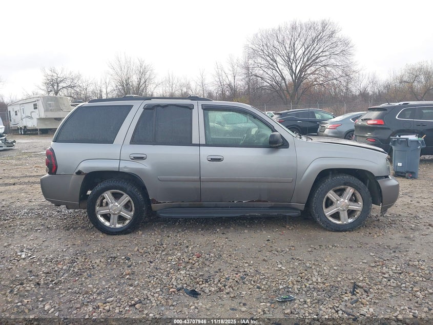 2008 Chevrolet Trailblazer Lt VIN: 1GNDT13S682195783 Lot: 43707946