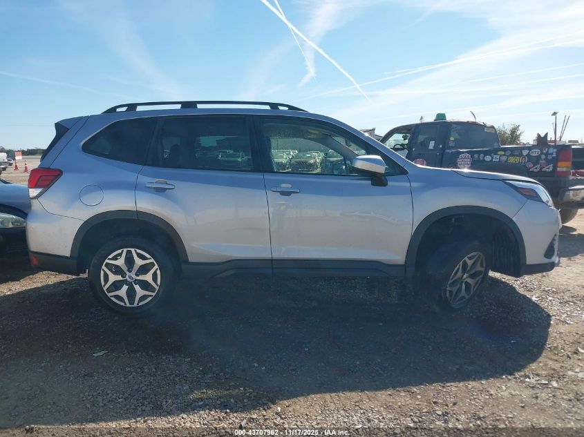 2023 Subaru Forester Premium VIN: JF2SKAEC1PH471535 Lot: 43707962