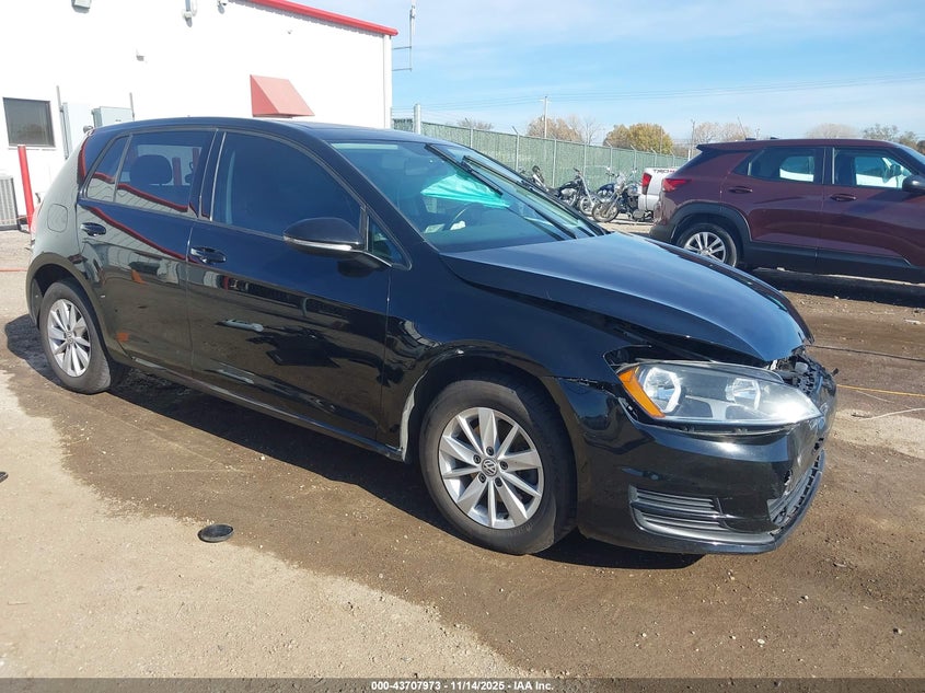 VOLKSWAGEN GOLF TSI S 4-DOOR