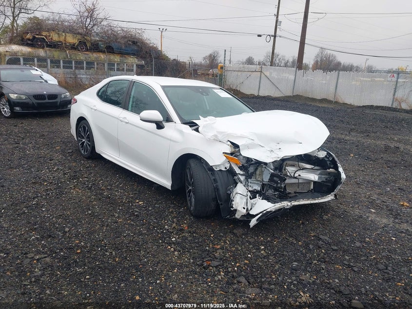 2020 TOYOTA CAMRY SE - 4T1G11AK4LU977202