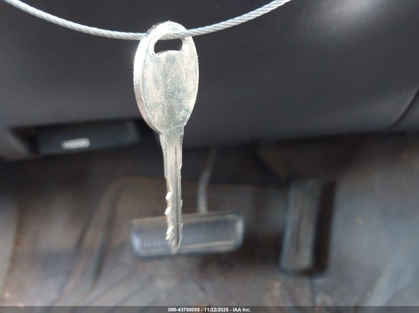 1998 Dodge Ram 1500 St VIN: 3B7HC13Y6WG117135 Lot: 43708005