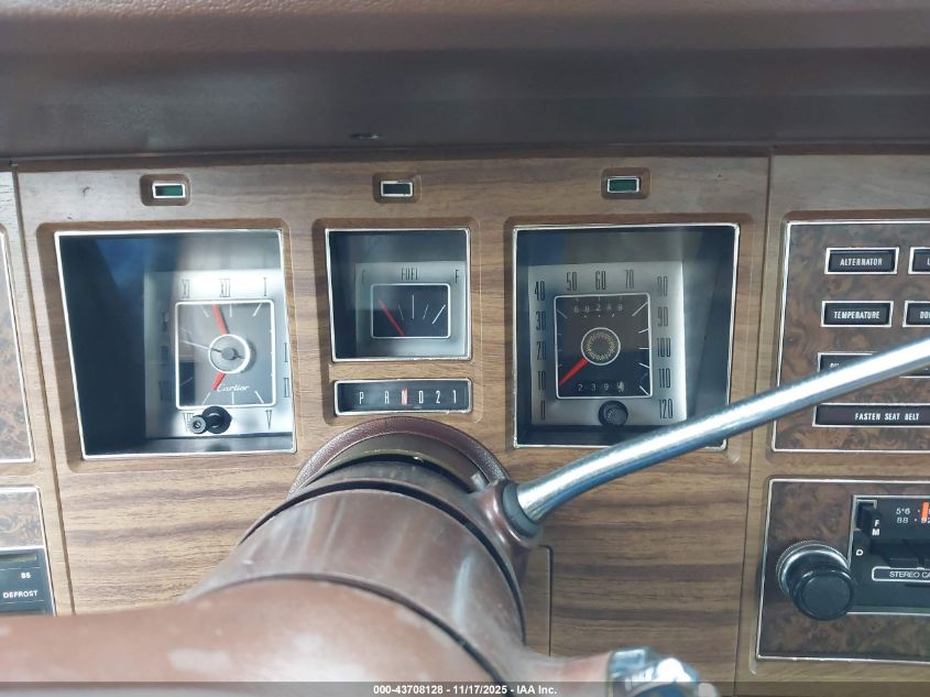 1972 Lincoln Continental VIN: 2Y89A889397 Lot: 43708128