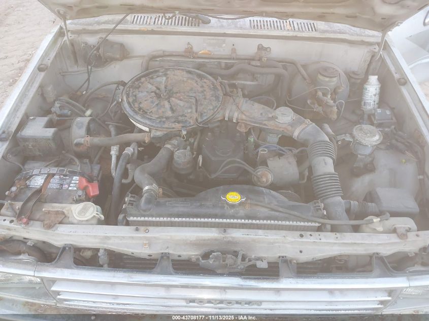 1988 Toyota Pickup Xtracab Rn70 Dlx VIN: JT4RN70DXJ0051625 Lot: 43708177