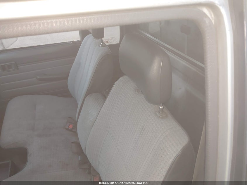 1988 Toyota Pickup Xtracab Rn70 Dlx VIN: JT4RN70DXJ0051625 Lot: 43708177