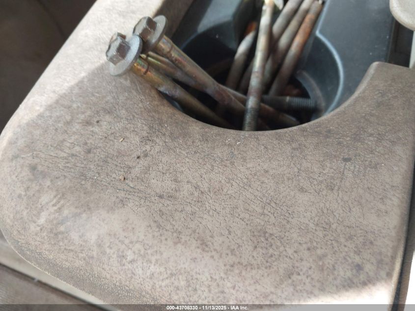 2001 Ford F-250 Lariat/Xl/Xlt VIN: 1FTNX20F11EC47260 Lot: 43708330