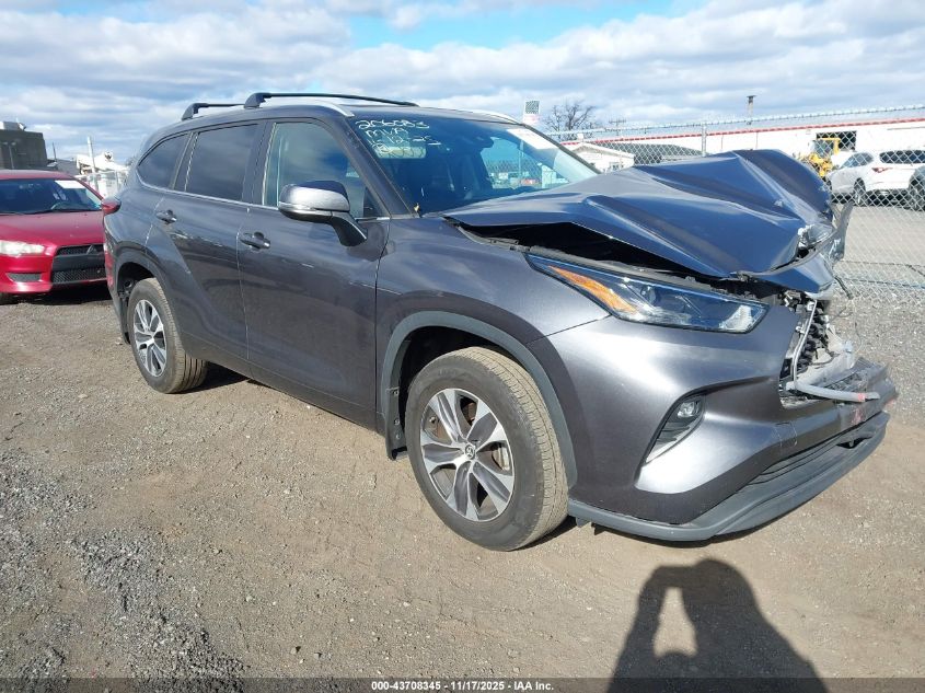 TOYOTA HIGHLANDER XLE
