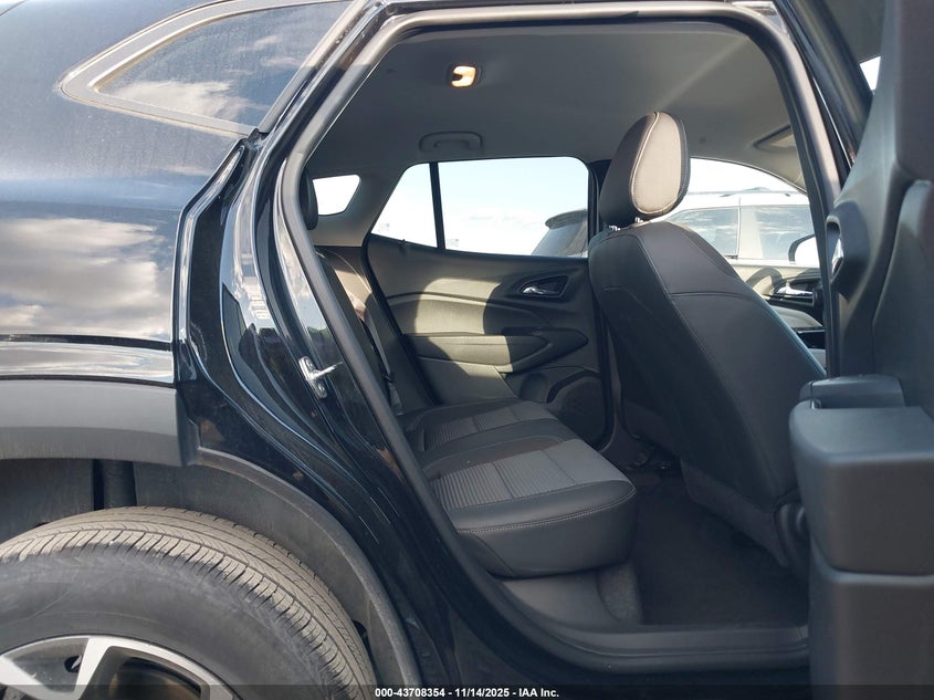 2025 Chevrolet Trax Fwd Lt VIN: KL77LHEP1SC156394 Lot: 43708354