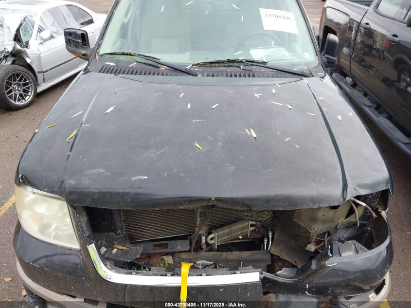 2004 Ford Expedition Eddie Bauer VIN: 1FMFU18L24LA90674 Lot: 43708406