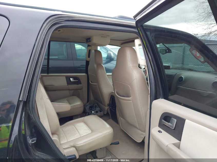 2004 Ford Expedition Eddie Bauer VIN: 1FMFU18L24LA90674 Lot: 43708406