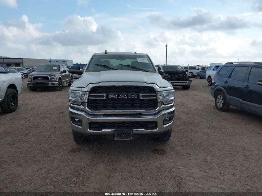 2022 Ram 2500 Tradesman 4X4 8' Box VIN: 3C6UR5HJ2NG366392 Lot: 43708476